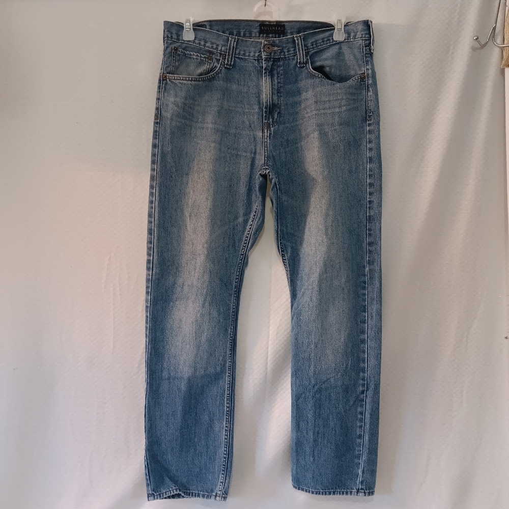 Mens Bullhead denim pants.